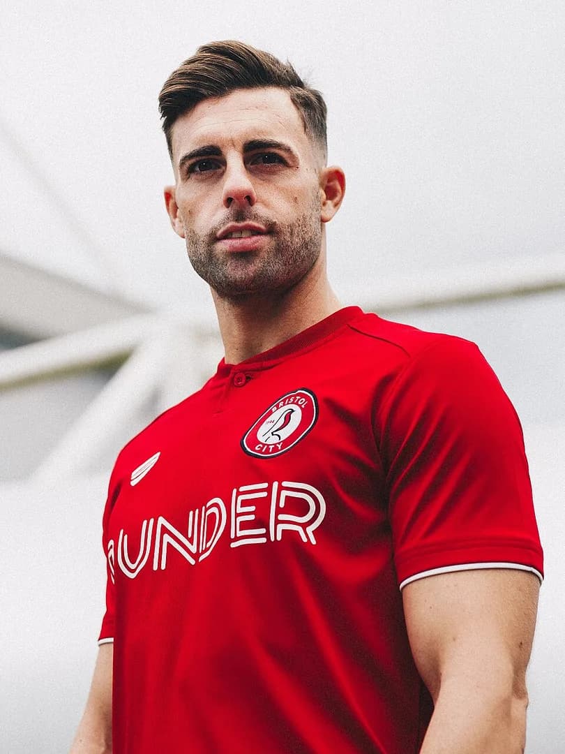 James Rodriguez rassure après son hospitalisation, son club dément une maladie mortelle