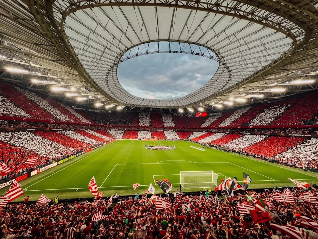 Gary O’Neil fulmine après l’arbitrage laxiste sur le coup de coude contre Diego Moreira