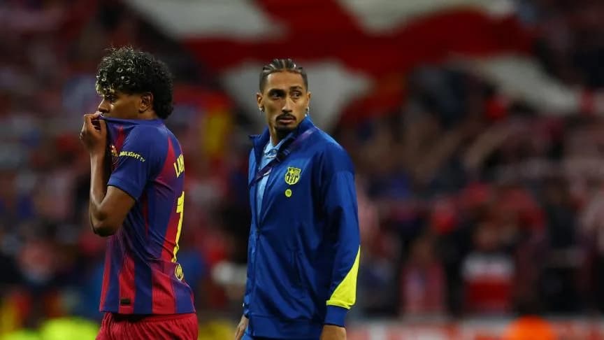 Raphinha dénonce un « match volé » face à l’Atlético : l’arbitrage de Turpin dans la tourmente