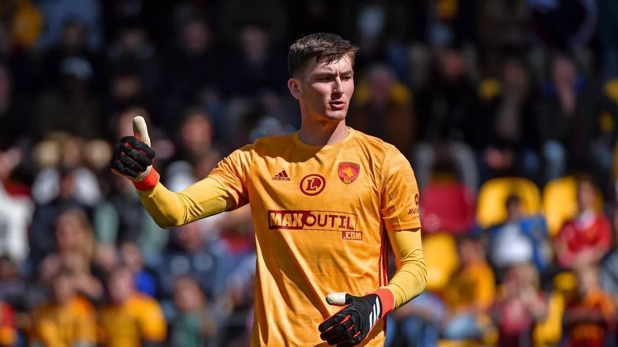 Ewen Jaouen prolonge à Reims, l'ASSE et Nantes voient leur piste se refermer